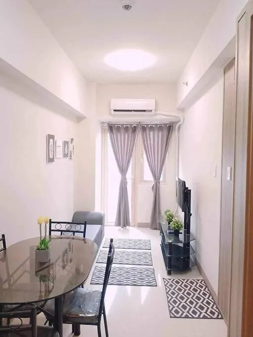 #44 Coast Residences Tower1-20Th Manila