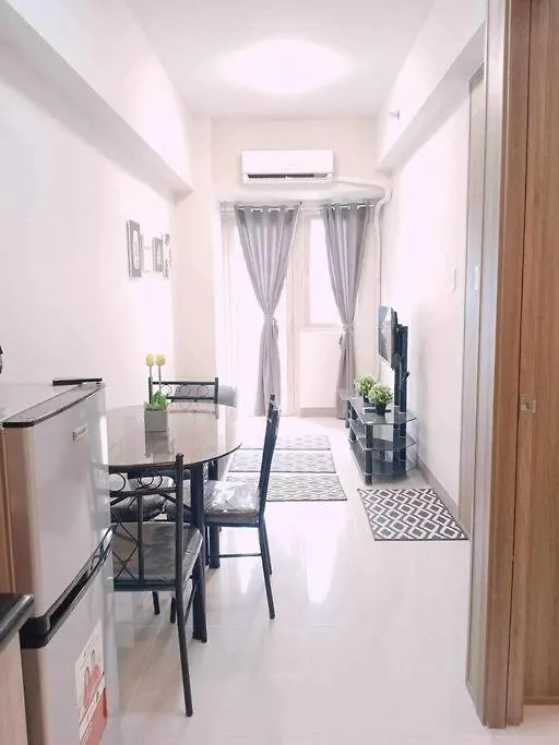 #44 Coast Residences Tower1-20Th Manila Philippines