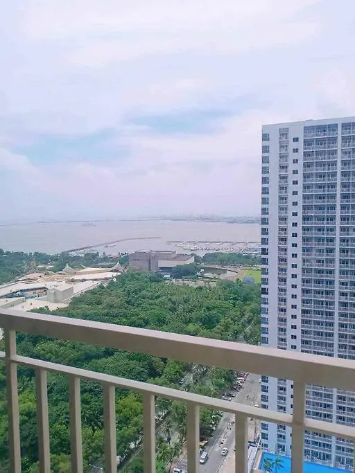 Apartment #44 Coast Residences Tower1-20Th Manila